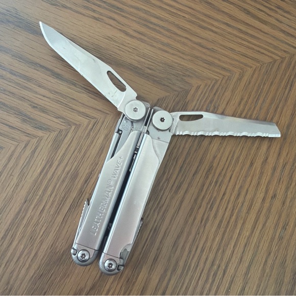 Leatherman Wave Plus Multitool - Picture 5 of 5